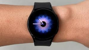 SAMSUNG Galaxy Watch 4